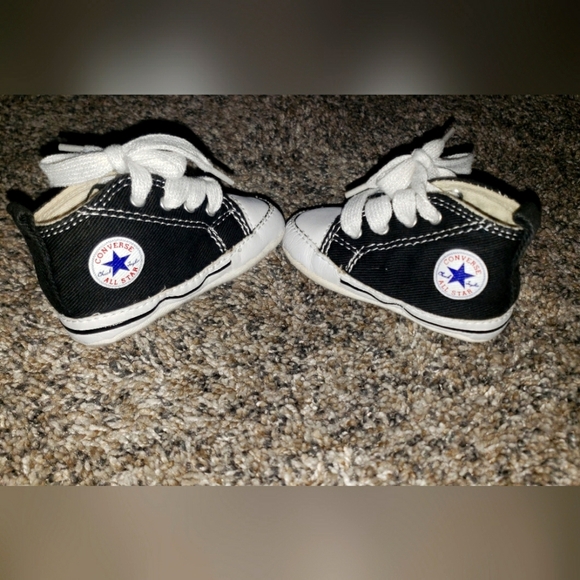 Converse| Baby's First Classic High Top Converse - Picture 1 of 9